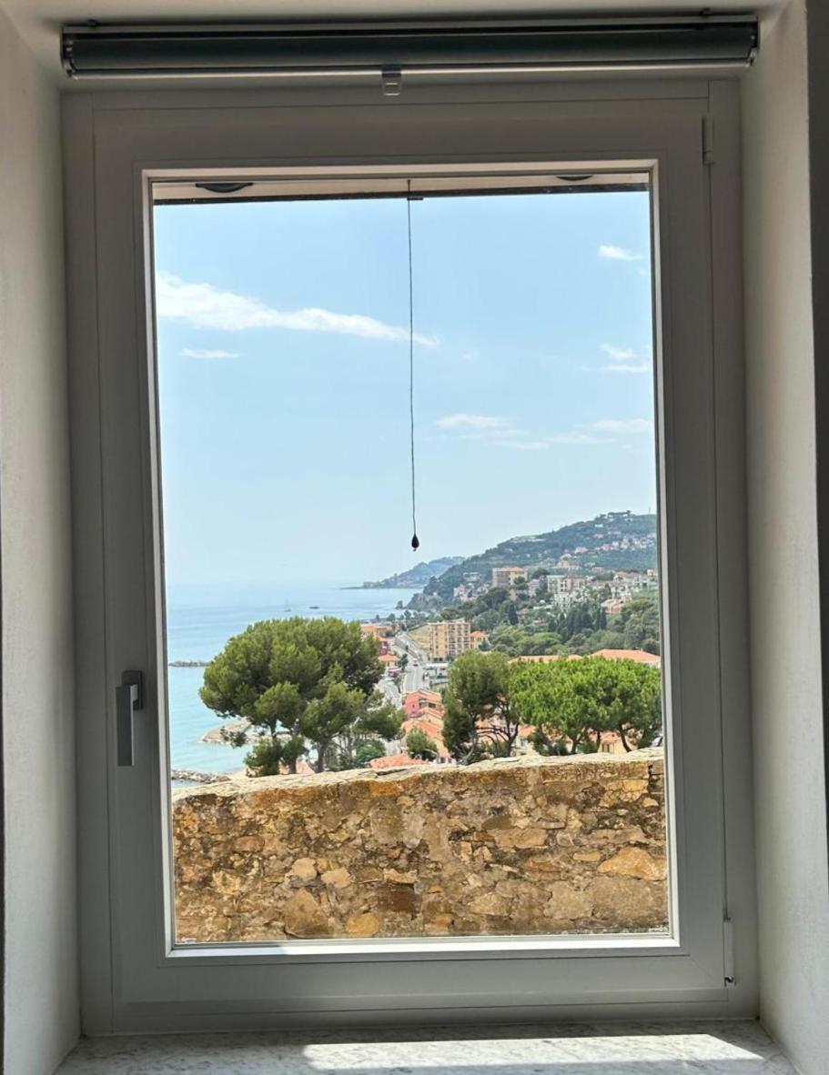 Casa Vacanze Merletto Imperia Esterno foto