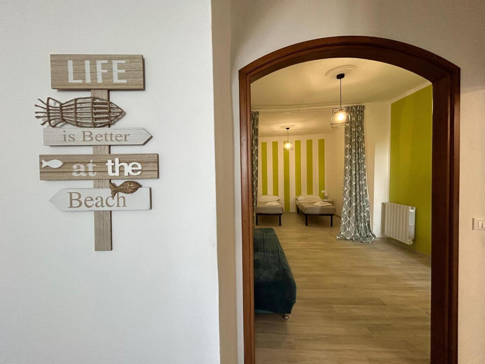 Casa Vacanze Merletto Imperia Esterno foto